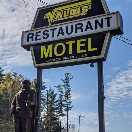 Valois Motel & Restaurant Mattawa Exteriör bild